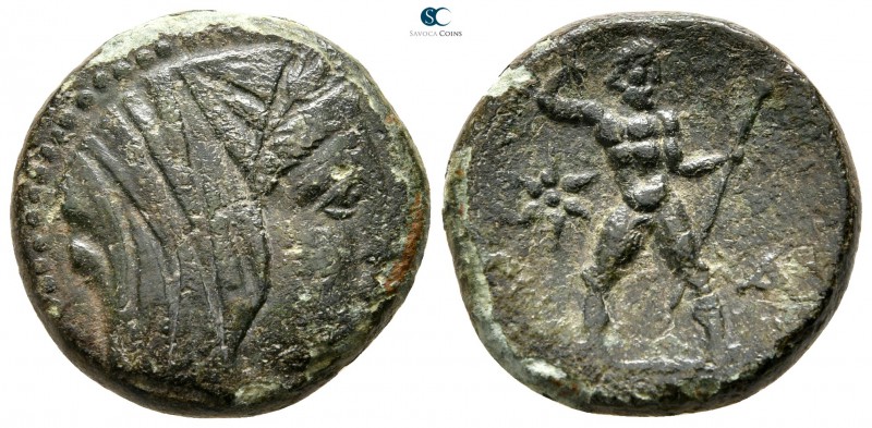 Bruttium. Petelia circa 280-216 BC. 
Bronze Æ

21 mm., 8,46 g.



very fi...