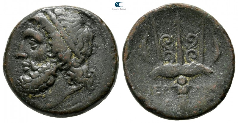 Sicily. Syracuse. Hieron II 275-215 BC. 
Bronze Æ

22 mm., 8,44 g.



ver...