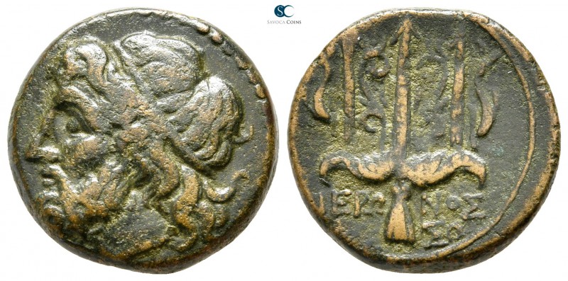 Sicily. Syracuse. Hieron II 275-215 BC. 
Bronze Æ

19 mm., 7,15 g.



ver...