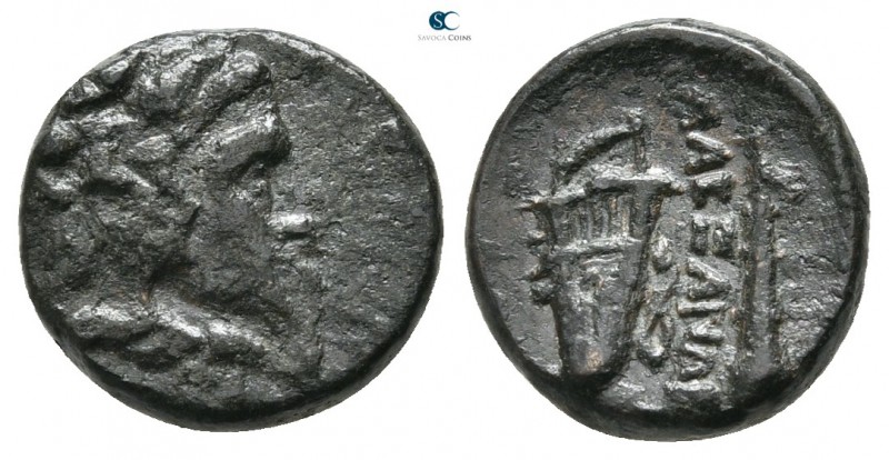 Kings of Macedon. Alexander III "the Great" 336-323 BC. 
Quarter Unit Æ

11 m...