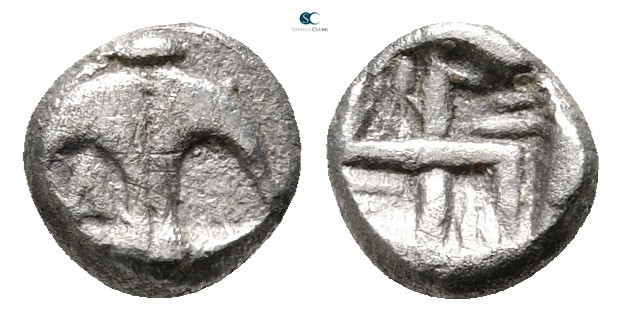 Thrace. Apollonia Pontica 540-530 BC. 
Hemiobol AR

6 mm., 0,34 g.



ver...