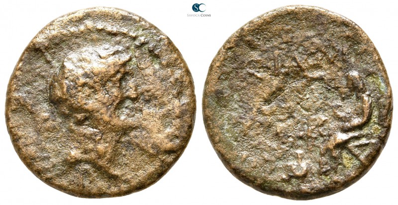 Macedon. Philippi. Mark Antony 32-31 BC. 
Bronze Æ

21 mm., 5,35 g.



ne...