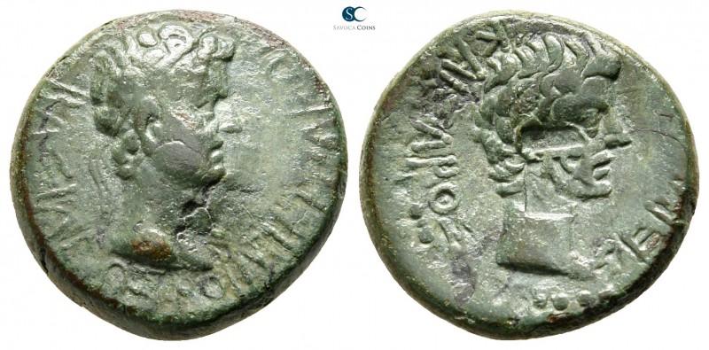 Kings of Thrace. Rhoemetalkes I with Augustus 11 BC-AD 12. 
Bronze Æ

18 mm.,...
