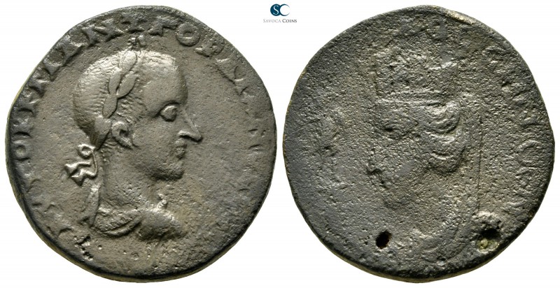 Mesopotamia. Edessa. Gordian III AD 238-244. 
Bronze Æ

28 mm., 15,17 g.

...