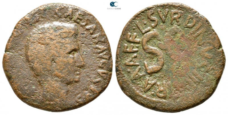 Augustus 27 BC-AD 14. Rome
As Æ

25 mm., 7,89 g.



fine