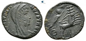 Divus Constantinus I Died AD 337. Uncertain mint. Reduced Centenionalis Æ