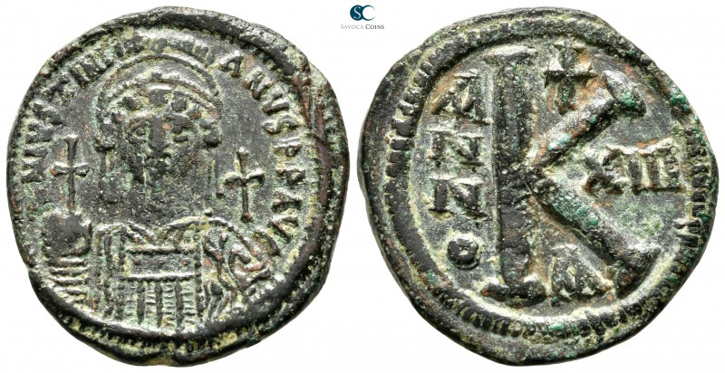 Justinian I AD 527-565. Constantinople
Half follis Æ

31 mm., 11,58 g.


...