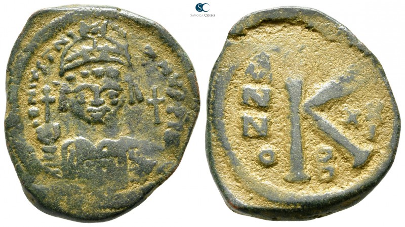 Justinian I AD 527-565. Constantinople
Half follis Æ

27 mm., 10,41 g.


...