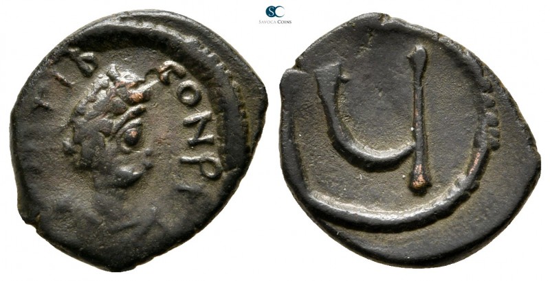 Tiberius II Constantine AD 578-582. Constantinople
Pentanummium Æ

15 mm., 1,...