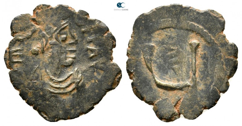 Tiberius II Constantine AD 578-582. Constantinople
Pentanummium Æ

17 mm., 1,...