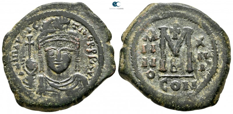 Maurice Tiberius AD 582-602. Constantinople
Follis Æ

31 mm., 11,74 g.


...