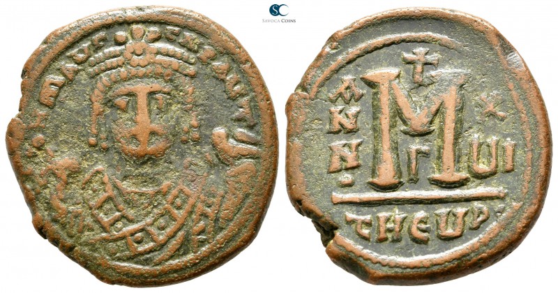 Maurice Tiberius AD 582-602. Theoupolis (Antioch)
Follis Æ

27 mm., 10,25 g....