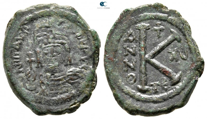 Maurice Tiberius AD 582-602. Thessalonica
Half follis Æ

24 mm., 5,92 g.

...