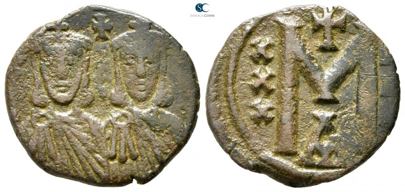 Nicephorus I, with Stauracius AD 802-811. Constantinople
Follis Æ

22 mm., 4,...