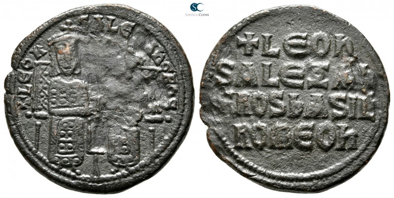 Leo VI with Alexander AD 886-912. Constantinople
Follis Æ

27 mm., 6,90 g.
...