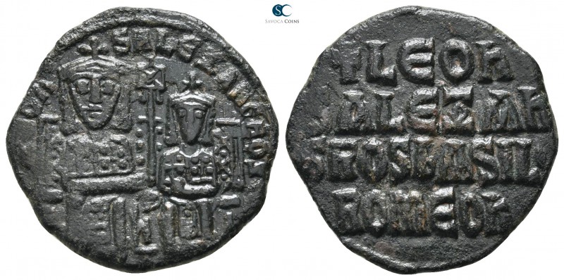Leo VI with Alexander AD 886-912. Constantinople
Follis Æ

24 mm., 5,08 g.
...