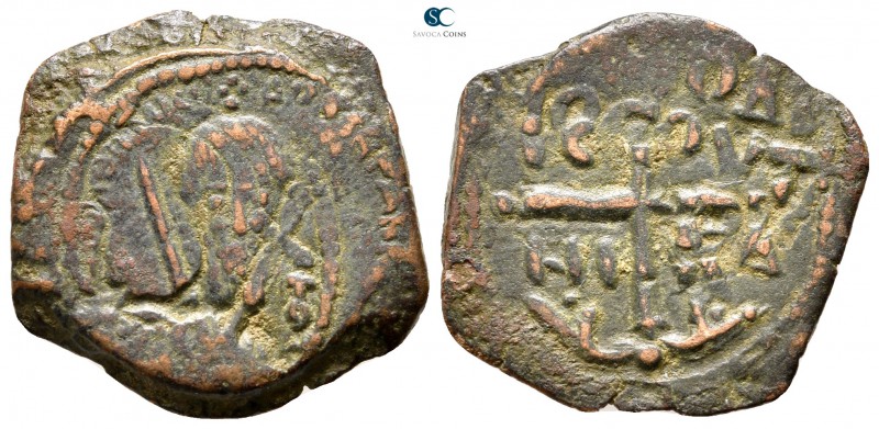 Tancred AD 1101-1103. Antioch
Follaro Æ

23 mm., 4,14 g.



very fine