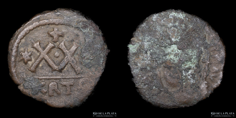 Byzantine. Constans II (641-668AD) Half Follis. Carthage mint, struck 643-647AD....