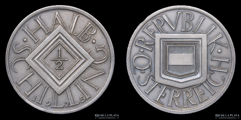 Austria. 1/2 Schilling 1925. Plata 640; 19mm; 3g. KM2839 (XF)

USD 15 - 30

...