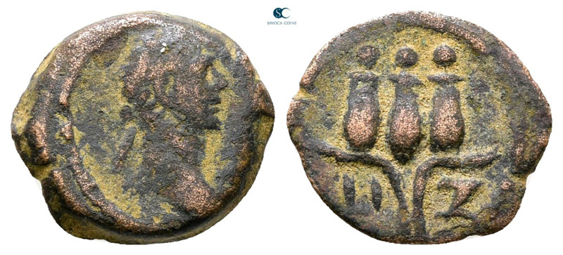 Egypt. Alexandria. Trajan AD 98-117. 
Dichalkon Æ

13 mm, 1,43 g



Good ...