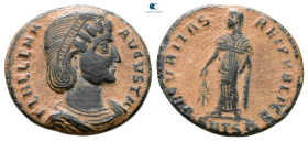 Helena. Augusta AD 324-329. Thessaloniki. Follis Æ
