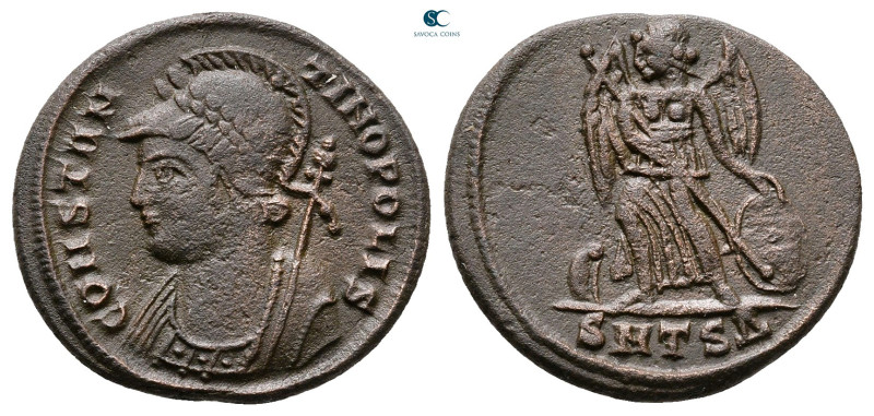 City Commemoratives AD 330-354. Thessaloniki
Follis Æ

19 mm, 2,90 g



G...