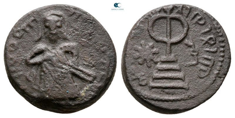 Umayyad. Amman mint . Abd al-Malik AH 65-86. 
Fals Æ

16 mm, 3,58 g



Ve...