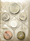 GIAPPONE
Hiroito, 1938-1989.
Serie di sei divisionali 1972: 100 (Ni), 100 Yen Olimpiadi di Sapporo (Ni), 50 (Ni), 10 (Ae), 5 (Ottone) e 1 Yen (Al)....