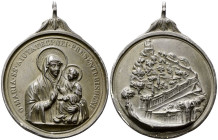 BOLOGNA
XIX sec.
Medaglia devozionale Vergine di San Luca.
Pb
gr. 237,34 mm 80,6
Dr. O MARIA SS AIUTATECI NEI PRESENTI BISOGNI. La Vergine con il...