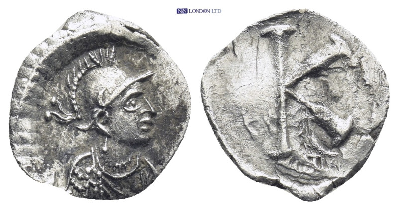 Justinian I (527 - 565) AR Half Siliqua. Constantinople. (0.64 Gr. 13mm.)
 Drape...