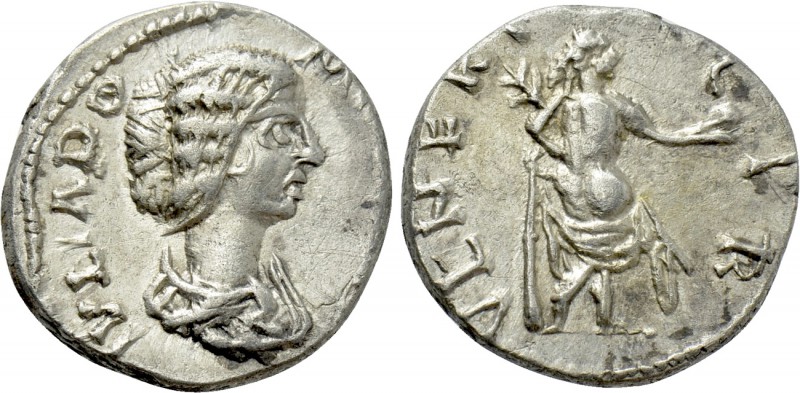 JULIA DOMNA (Augusta, 193-217). Denarius. Emesa. 

Obv: IVLIA DOMNA AVG. 
Dra...