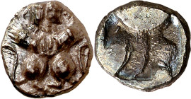 Emporiton (Sant Martí d'Empúries). Óbolo. (FAB. falta) (ACIP. 1). Atractiva. Muy rara. 0,84 g. MBC+. *Bien declarado de Interés CUltural (no puede exp...