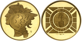 Angleterre

Élisabeth II (1952 - 2023)

Médaille en or - 1966 

Coupe du monde de football Jules Rimet.

17.41g - 31mm

FDC - UNC