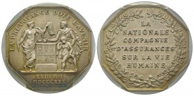 France, Jeton, 1830, 20.22 g. AG. Poinçon Corne
Avers: LA PREVOYANCE DOTE L'AVENIR ; à l'exergue : XXIII MAI MDCCCXXX .
Revers: LA NATIONALE COMPAGNIE...