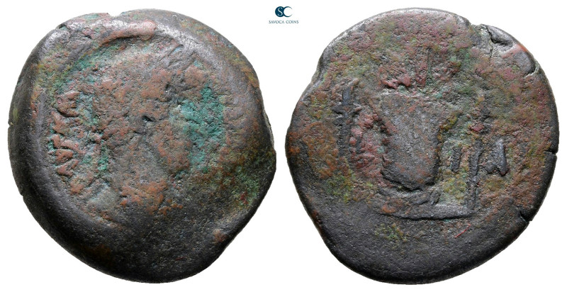 Egypt. Alexandria. Hadrian AD 117-138. 
Obol Æ

20 mm, 5,07 g



Fine