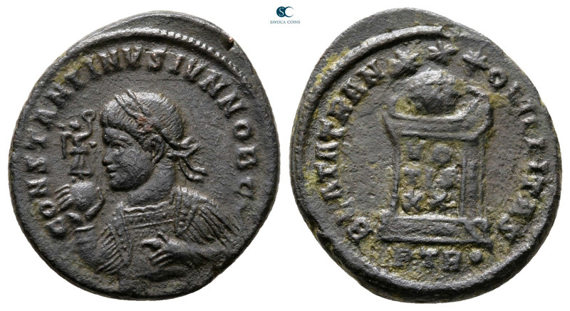 Constantine II, as Caesar AD 317-337. Treveri
Follis Æ

21 mm, 3,67 g



...