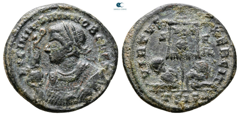 Licinius II, as Caesar AD 317-324. Siscia
Follis Æ

20 mm, 2,66 g



Good...