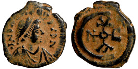 Byzantinine coin Bronze

15mm 1,31g
