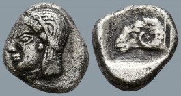 TROAS. Kebren. (5th century BC).
AR Diobol (9.6mm 1.22g)
Obv: Archaic head (Apollo?) left.
Rev: Head of ram left within incuse square.
SNG Arikant...