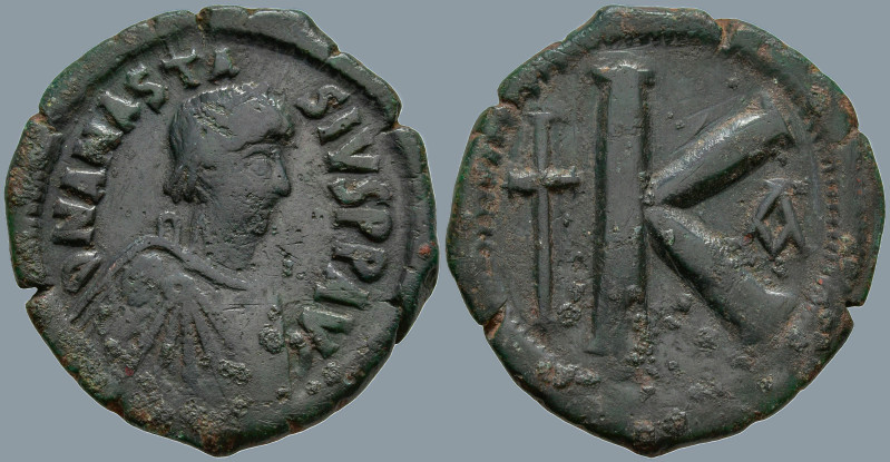 Anastasius I (491-518 AD). Constantinople.
AE Half Follis (28.3mm 7.61g)
Obv: ...