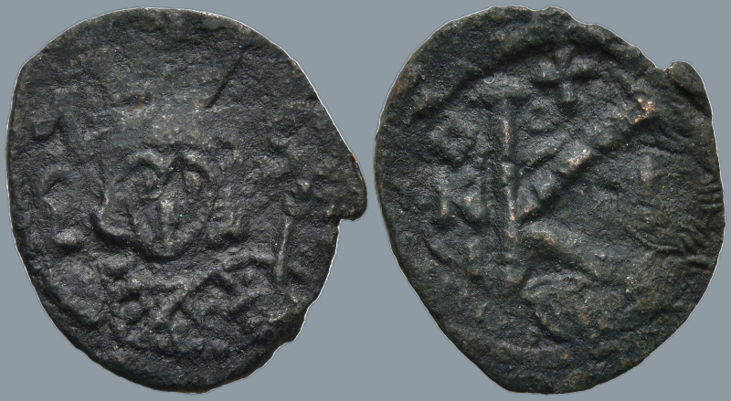 Philippicus (711-713 AD). Constantinople
AE Half Follis (17.7mm 1.6g)
Obv: Cro...