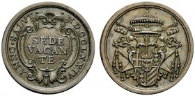 MEDAGLIE PAPALI 
 ROMA 
 Sede Vacante, Camerlengo Card. Carlo Rezzonico, 1774-1775. Medaglia 1774 opus Ferdinando Hamerani. Æ gr. 6,80 mm 28 Lo stem...