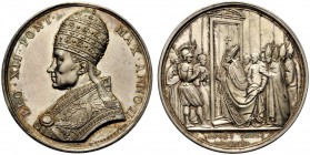 MEDAGLIE PAPALI 
 ROMA 
 Leone XII (Annibale Sermattei della Genga), 1823-1829. Medaglia annuale 1825 opus Giuseppe Girometti. Ar gr. 31,93 mm 43 II...