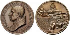MEDAGLIE PAPALI 
 BOLOGNA 
 Pio XII (Eugenio Pacelli), 1939-1958. Medaglia 1952 opus Aurelio Mistruzzi. Æ gr. 33,69 mm 44 Busto a s. con zucchetto e...