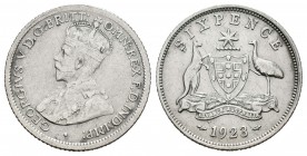 Australia. George V. 6 pence. 1923. (Km-25). Ag. 2,77 g. MBC/MBC+. Est...35,00.