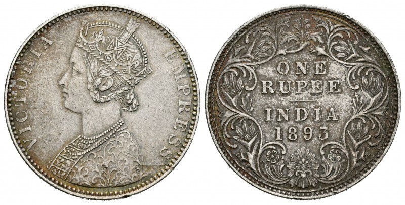 India Británica. Victoria. 1 rupia. 1893. (Km-490). Ae. 11,65 g. Raya en anverso...