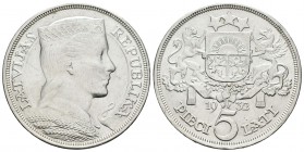 Letonia. 5 lati. 1932. (Km-9). Ag. 25,06 g. Brillo original. EBC+/SC-. Est...40,00.