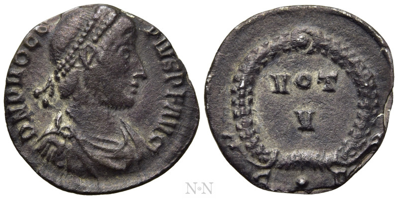 PROCOPIUS (365-366). Siliqua. Constantinople. 

Obv: D N PROCOPIVS P F AVG. 
...