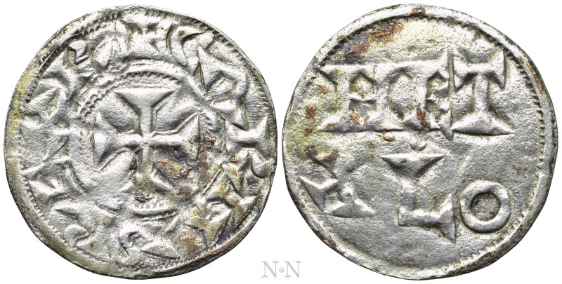 CAROLINGIANS. Charles the Simple (898-922). Denier. Melle. 

Obv: + CΛRLVS REX...