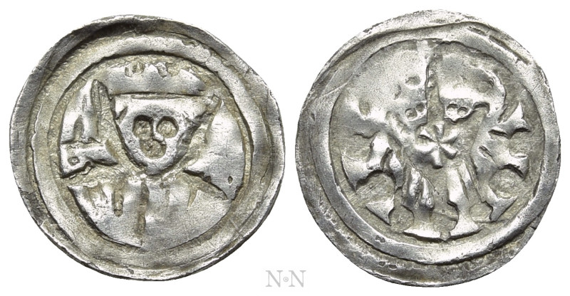 HUNGARY. András II (1205-1235). Obol. 

Obv: Crowned bust facing; sword to lef...